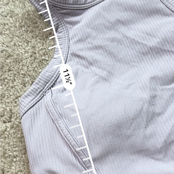 Lululemon Lavender High Neck ribbed sports bra size 4 - Picture 5 of 5